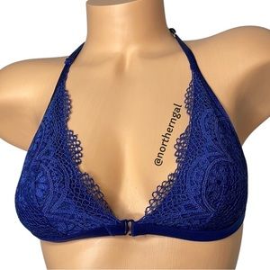 Victoria’s Secret Front Close Bralette in Blue